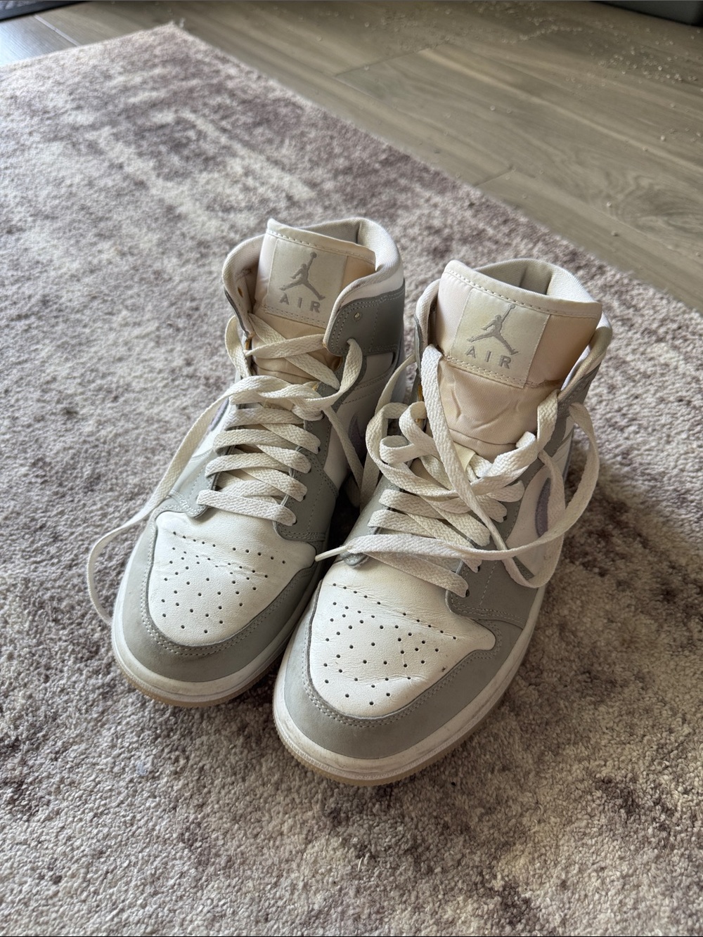 Nike Air Jordan 1 High-Top Sneakers in Gray & White